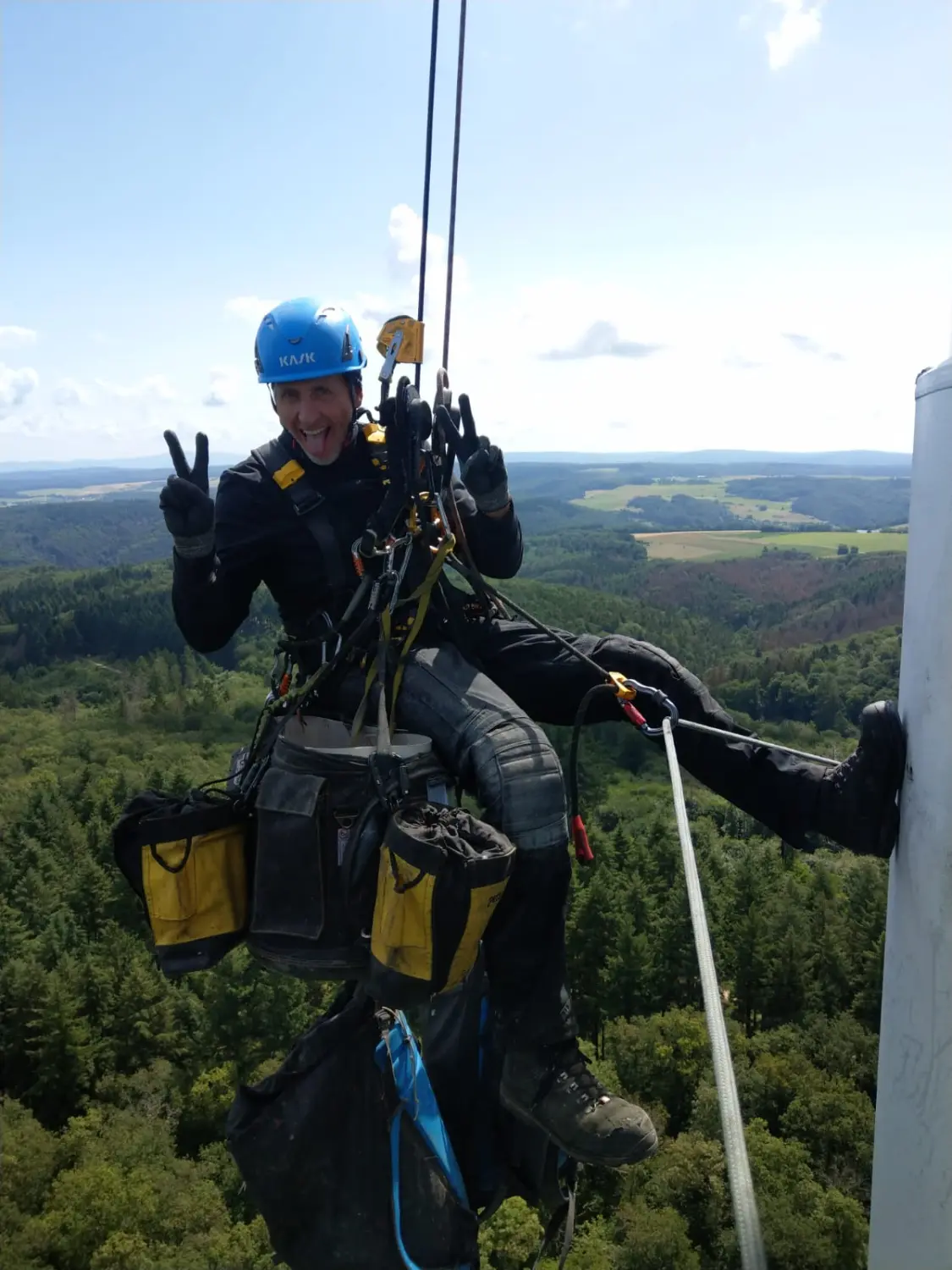 Industriearbeiter klettern von Höhenarbeit X-5001 UG